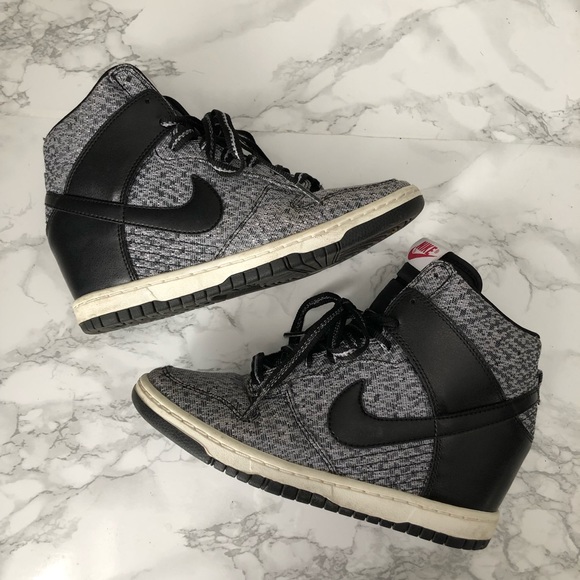 nike dunk sky hi gray